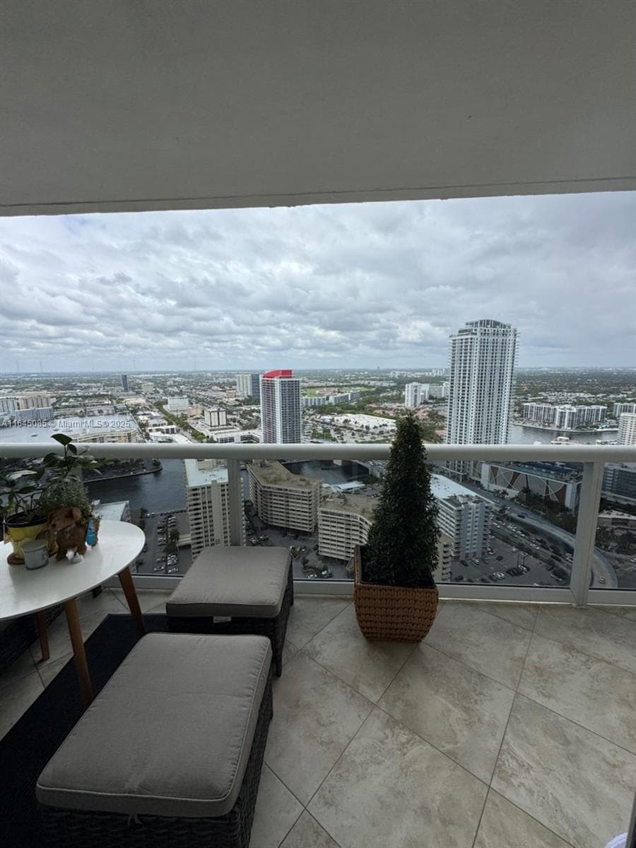 1850 S Ocean Dr 3809 photo 24