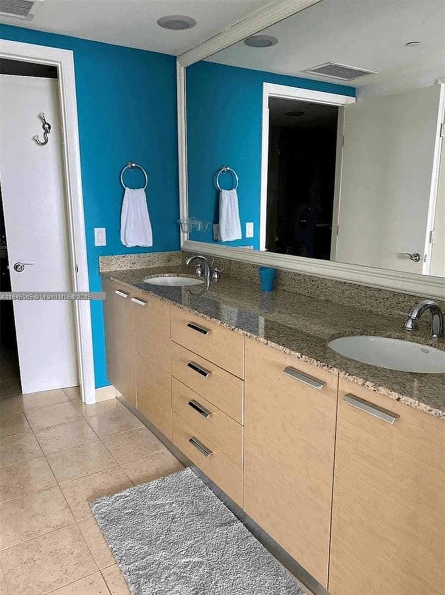 1850 S Ocean Dr 3809 photo 11