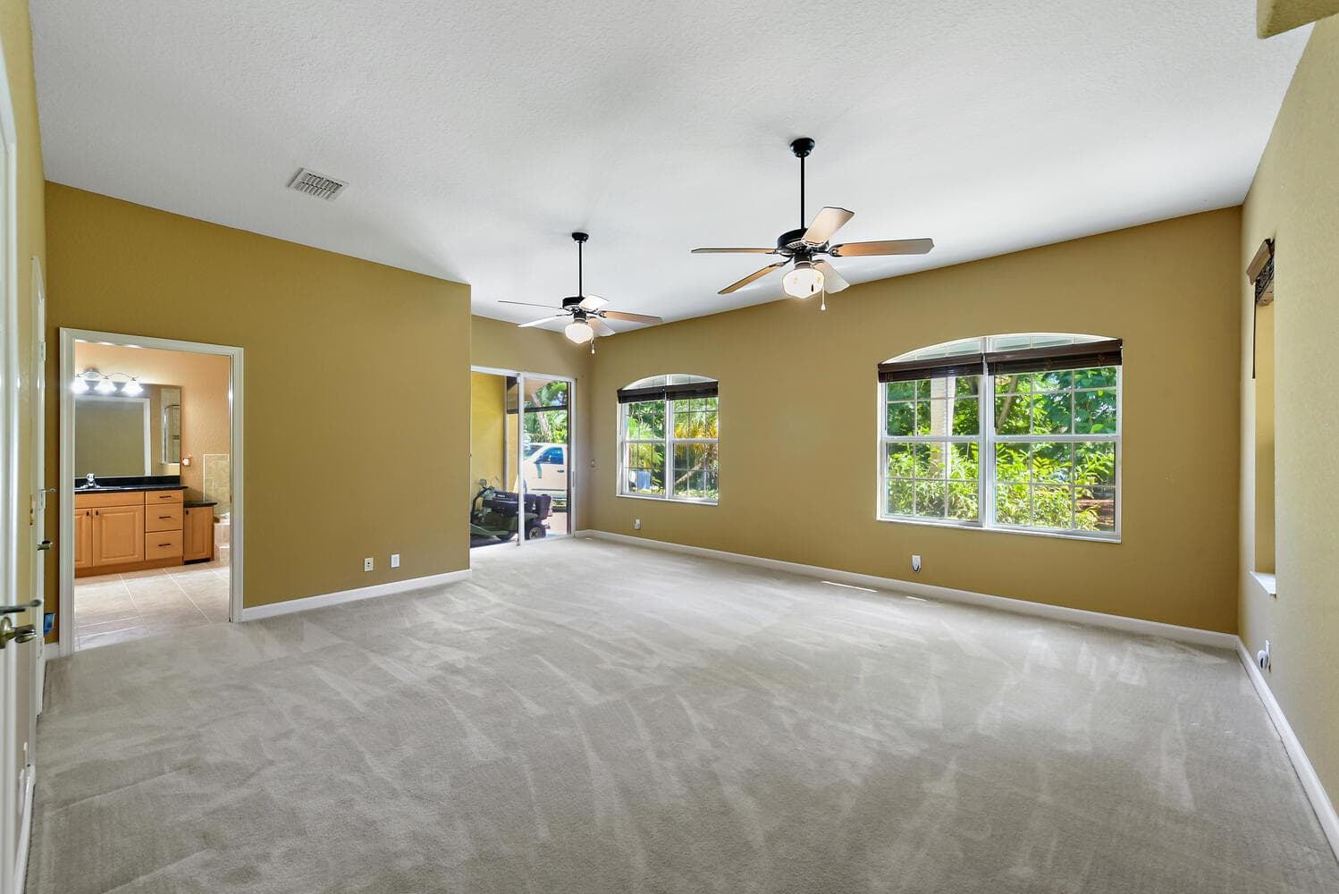 8053 S Indian River Drive photo 23
