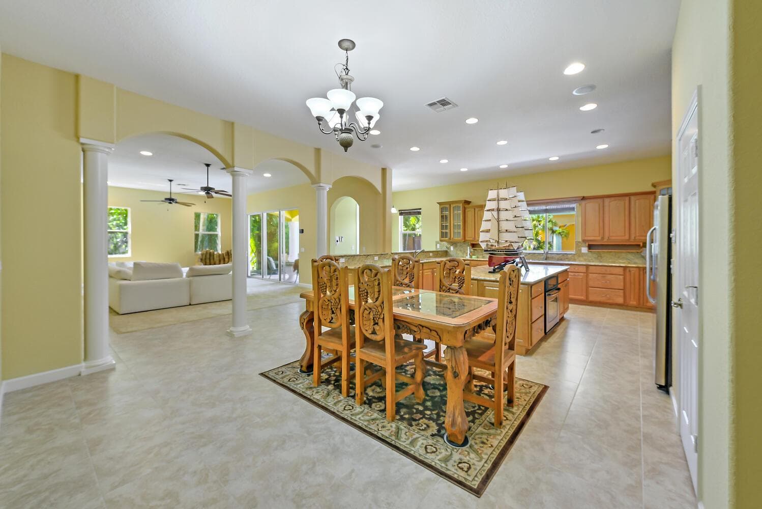 8053 S Indian River Drive photo 15
