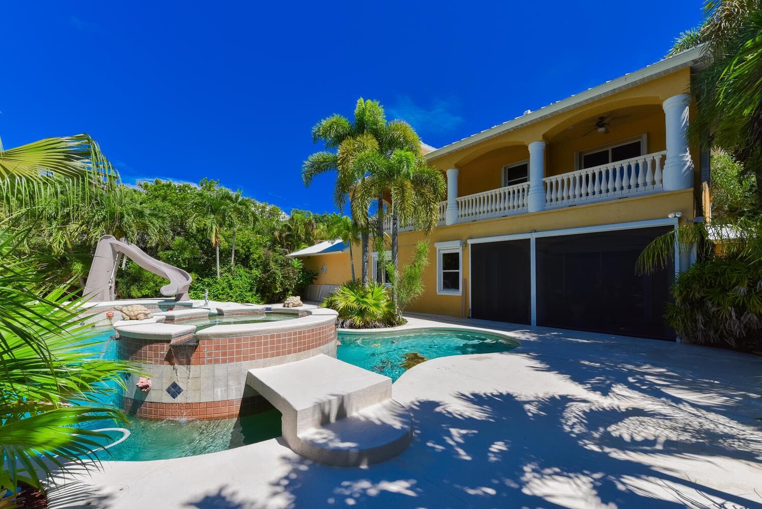 8053 S Indian River Drive photo 8