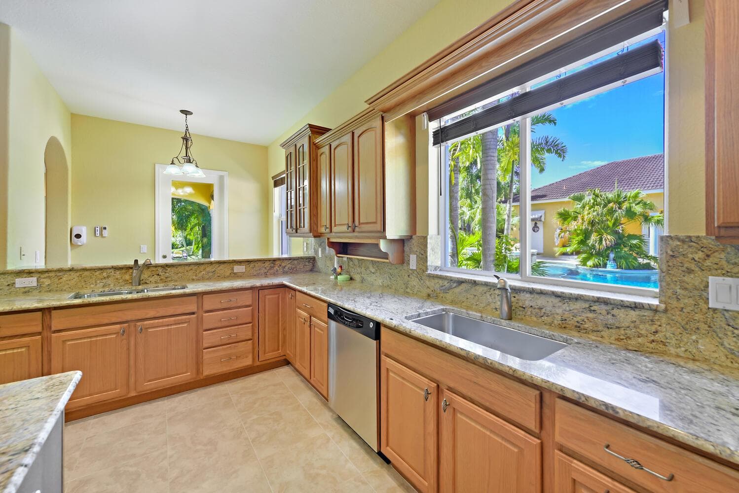8053 S Indian River Drive photo 21