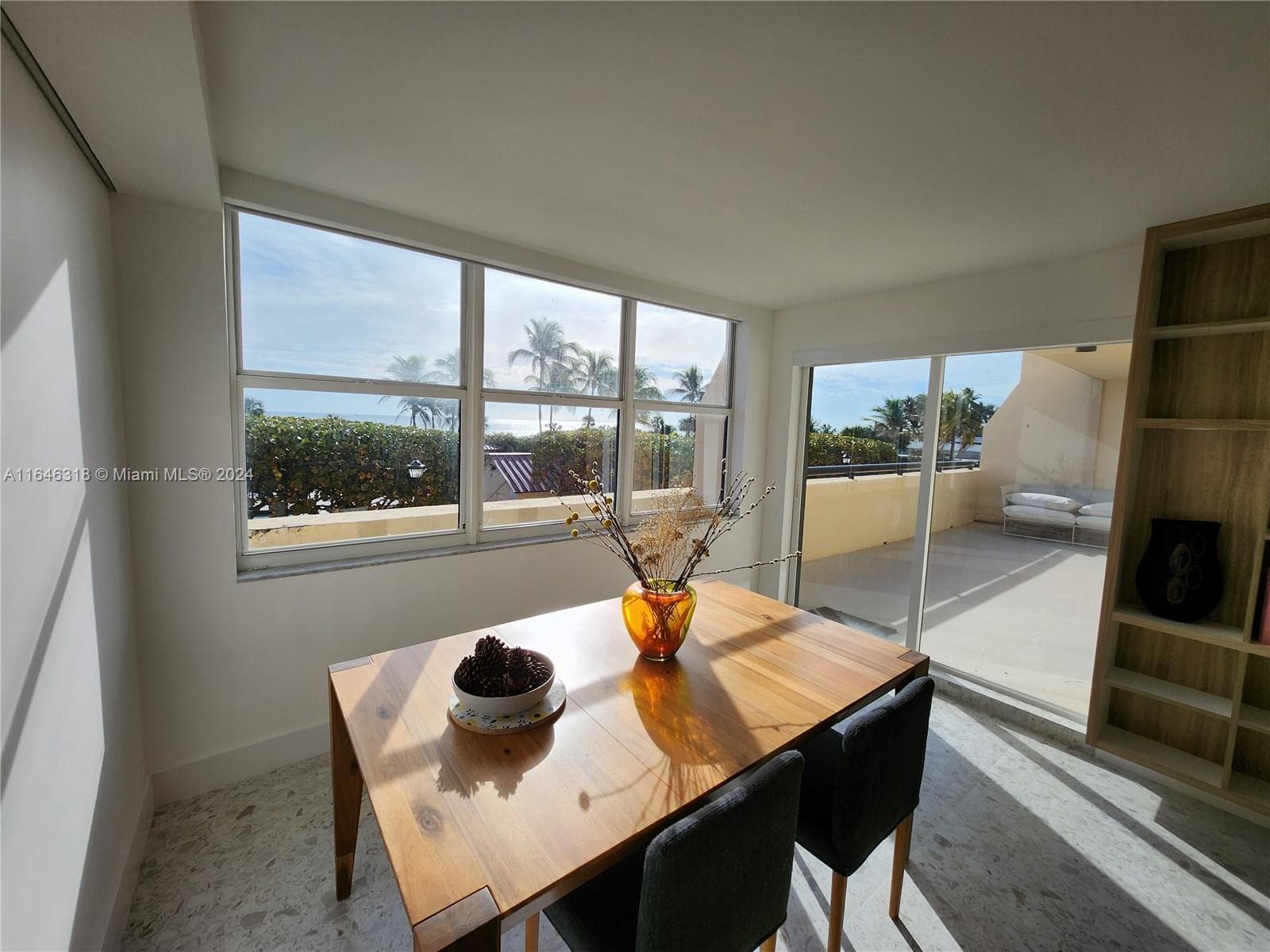 2555 Collins Ave 306 photo 11