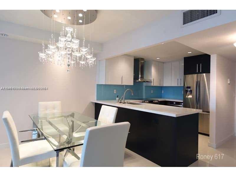 2301 Collins Ave 617 photo 3