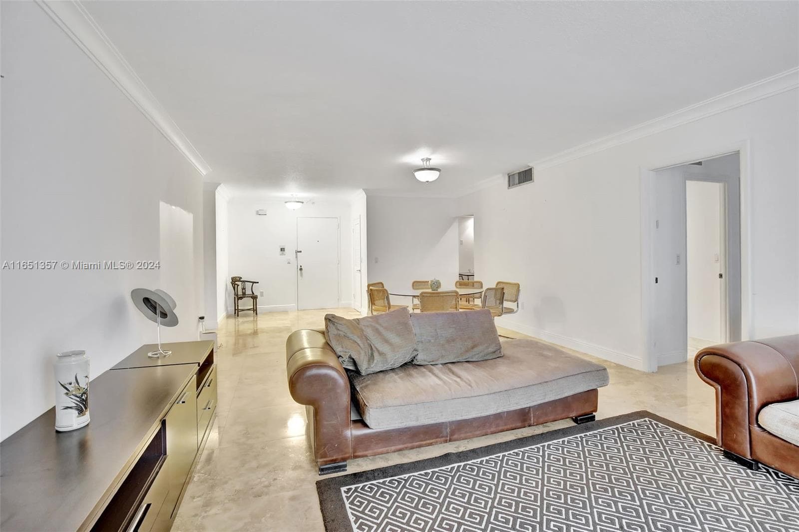 9801 Collins Ave 3T photo 9