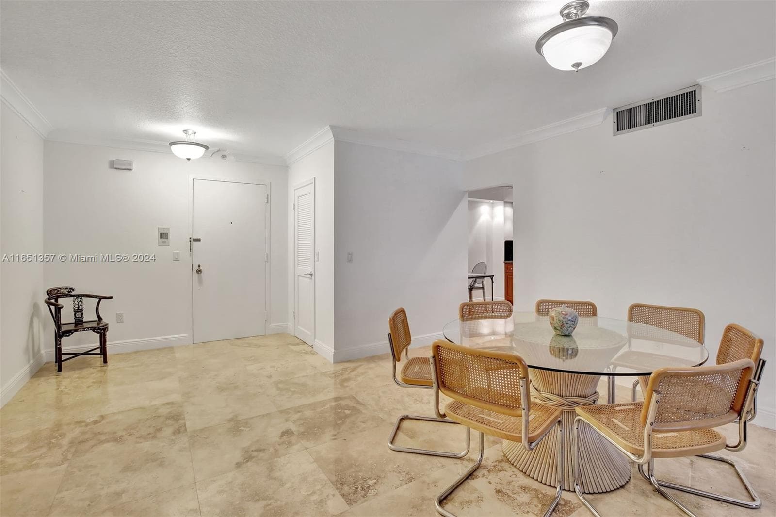 9801 Collins Ave 3T photo 11