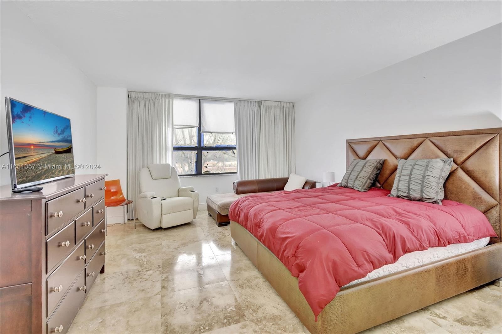 9801 Collins Ave 3T photo 19