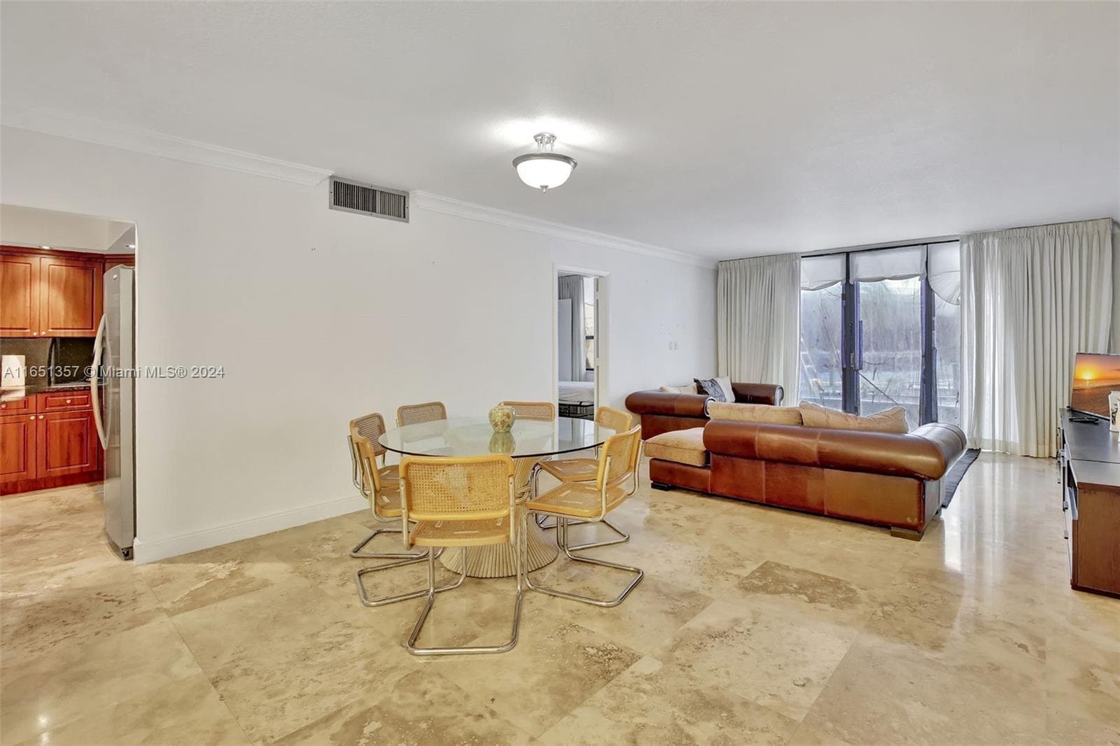 9801 Collins Ave 3T photo 4