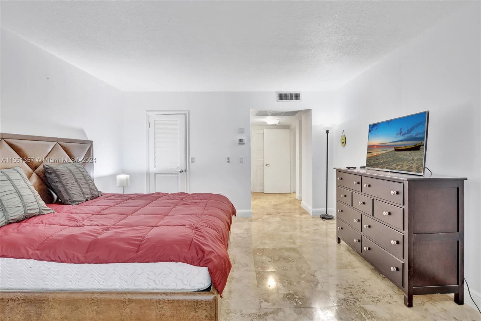 9801 Collins Ave 3T photo 21