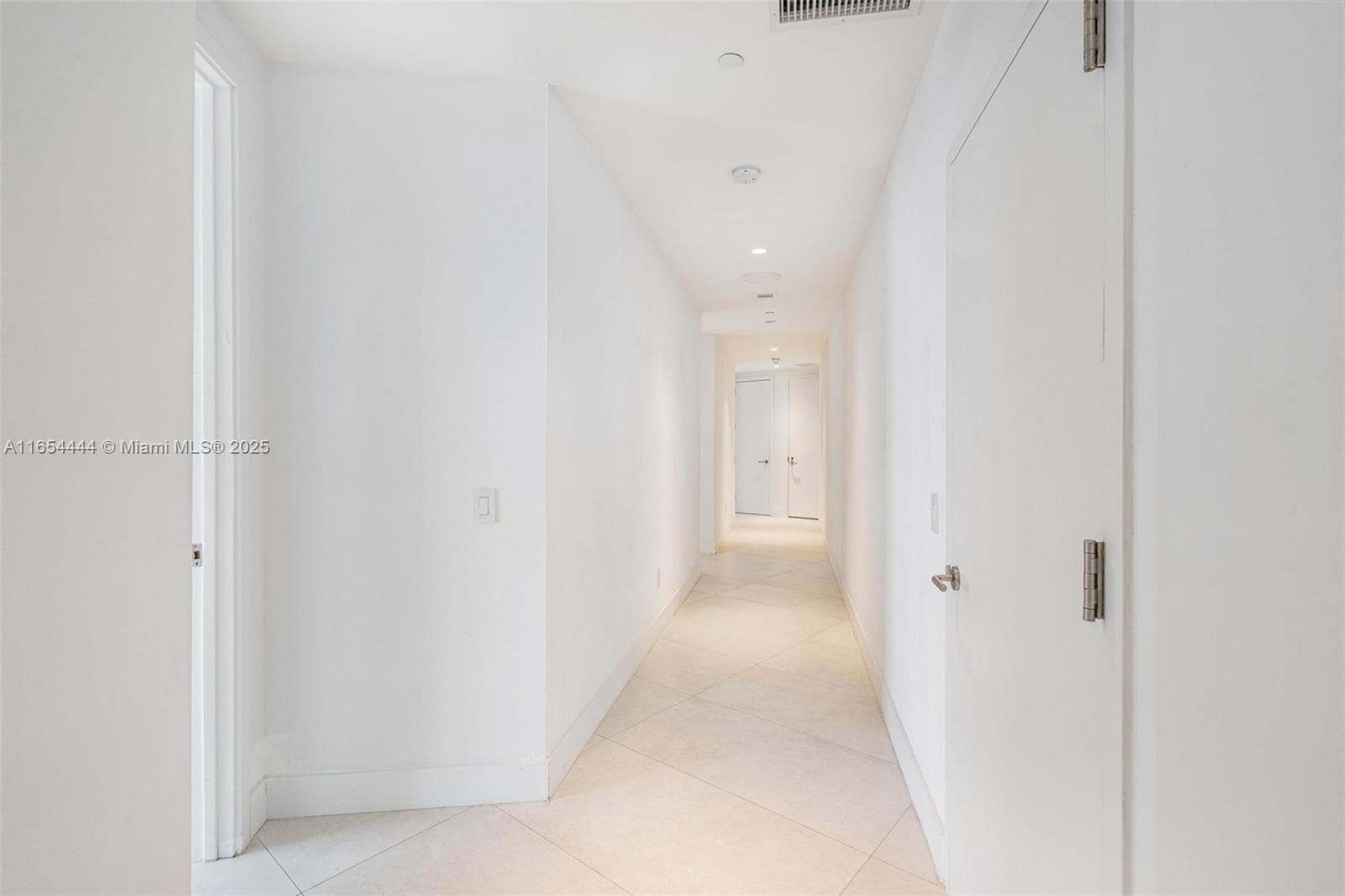 18555 Collins Ave 5001 photo 21