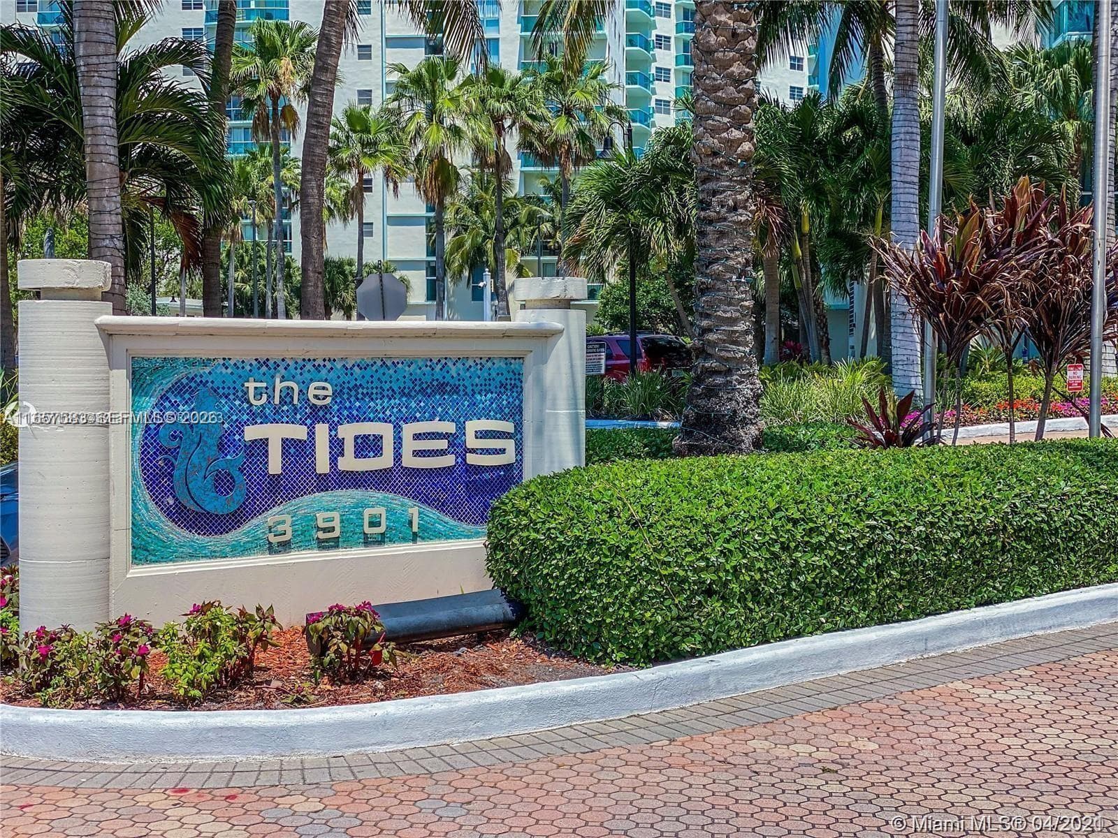 3801 S Ocean Dr 12M photo 4