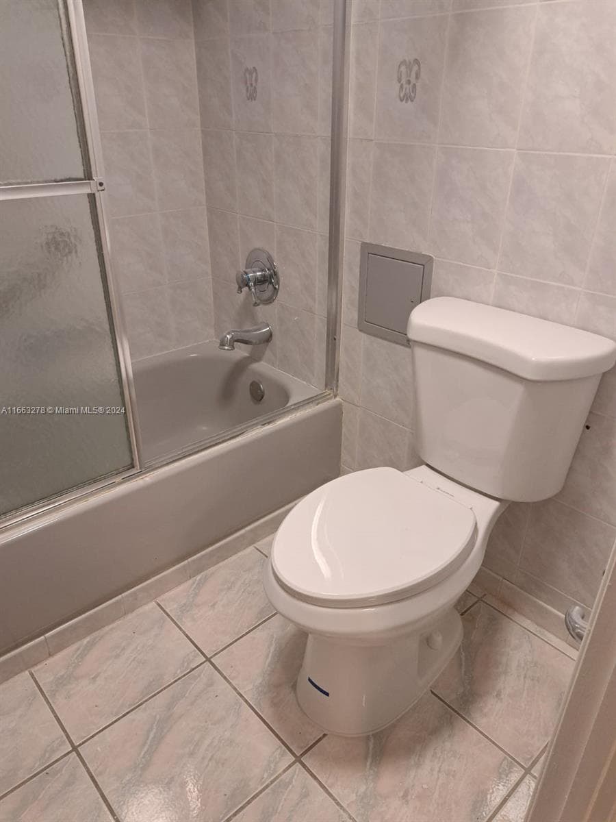 18061 Biscayne Blvd 702 photo 12