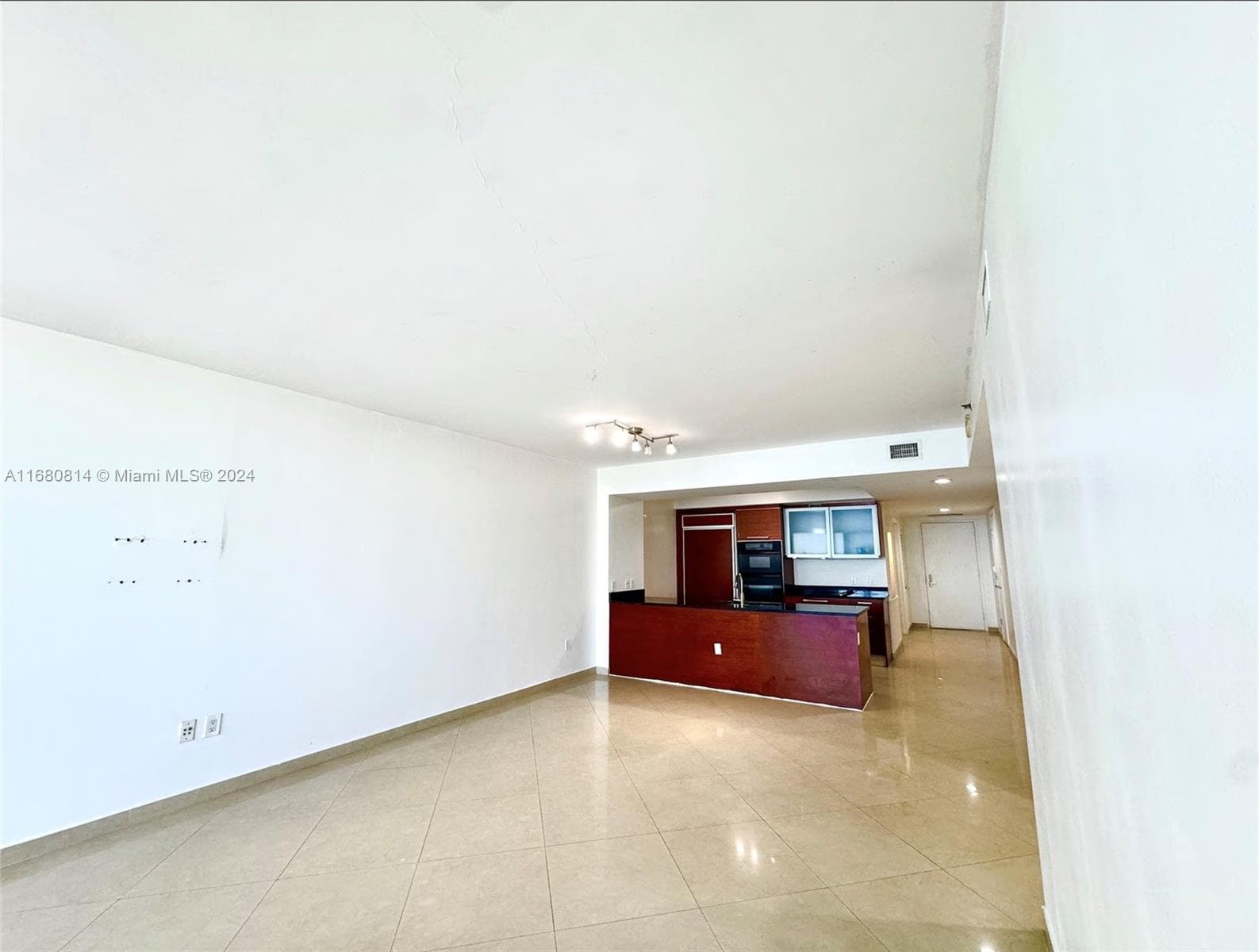 1830 S Ocean Dr 4711 photo 3