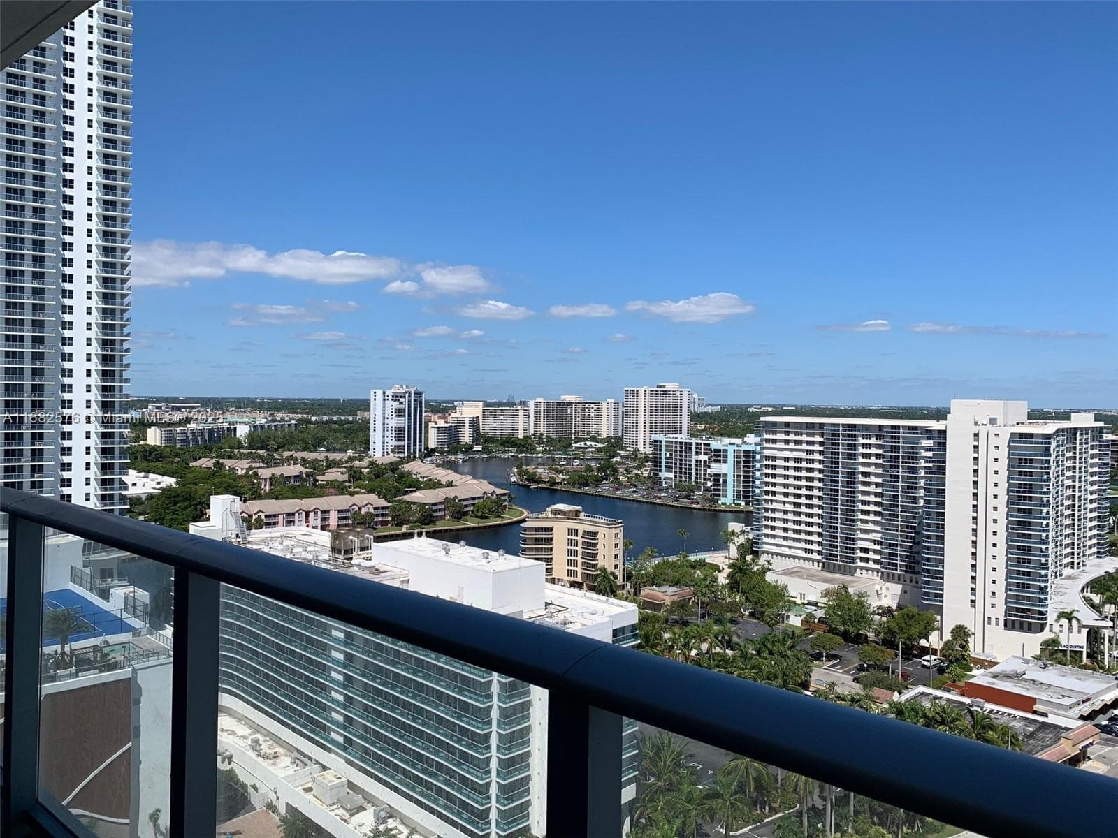 4111 S Ocean Dr 1512 photo 2