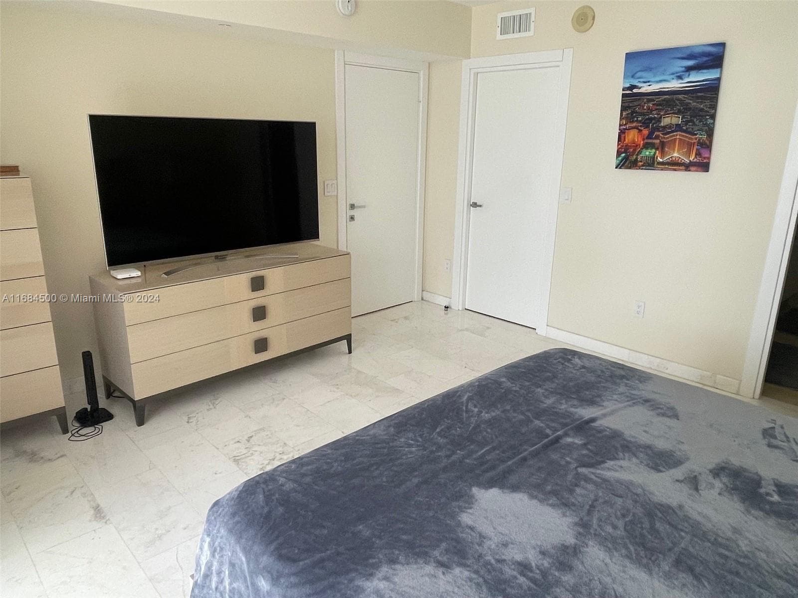 1830 S Ocean Dr 2604 photo 10