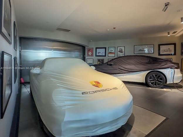 18555 Collins Ave 5203 photo 2