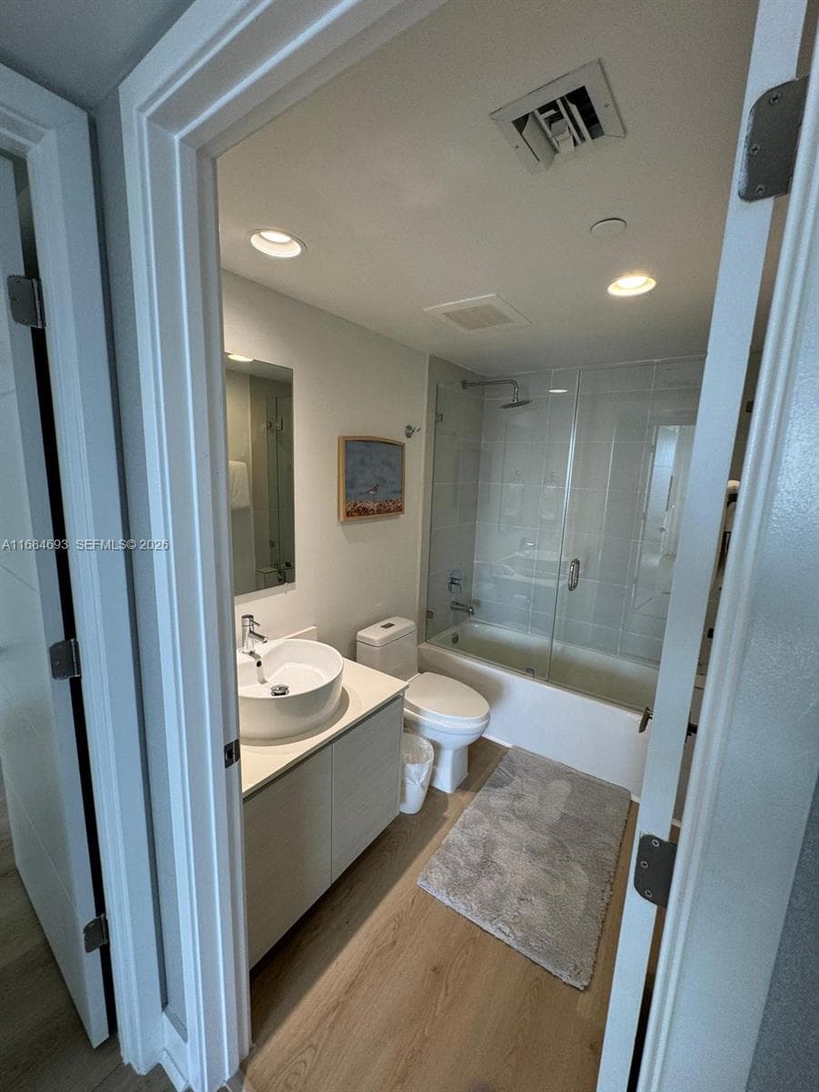 2600 E Hallandale Beach blvd T2701 photo 10