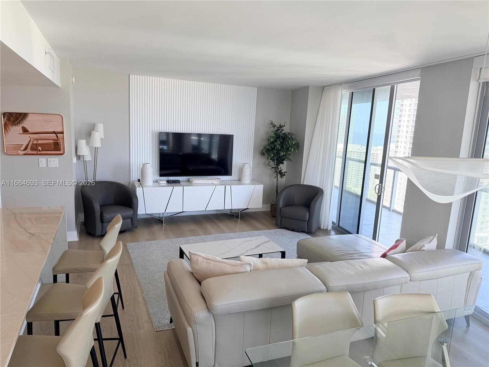 2600 E Hallandale Beach blvd T2701 photo 4