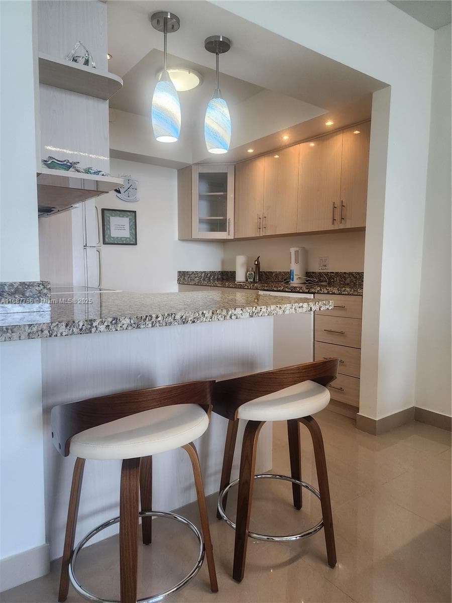 3505 S Ocean Dr 507 photo 6