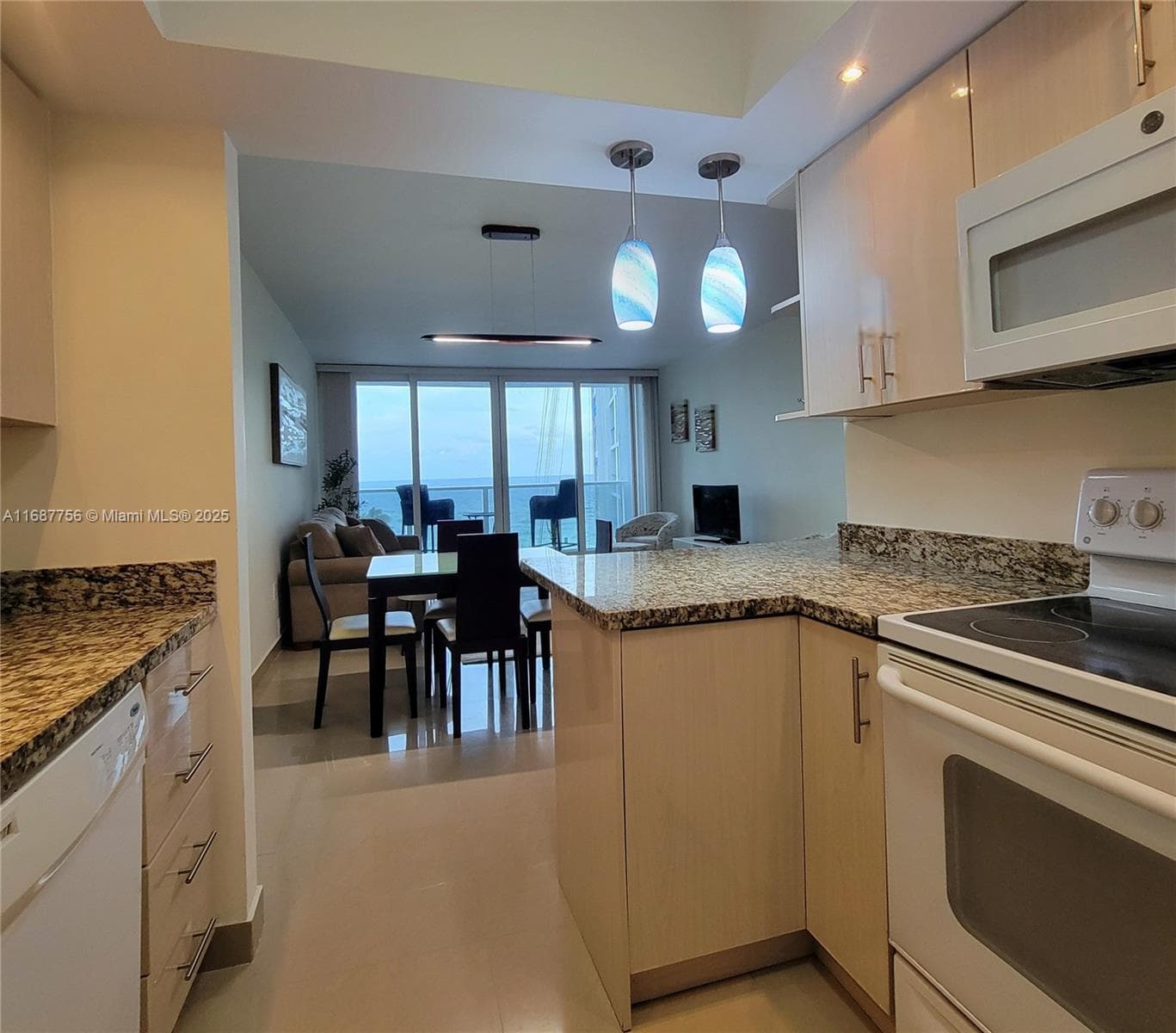 3505 S Ocean Dr 507 photo 9