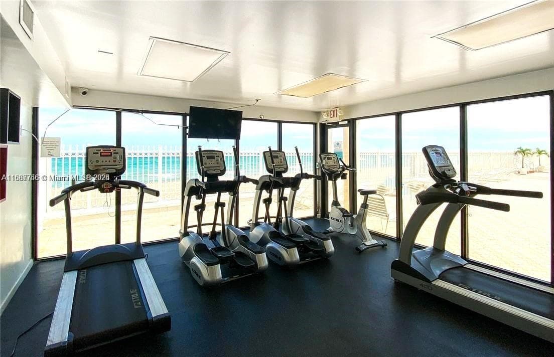 3505 S Ocean Dr 507 photo 21