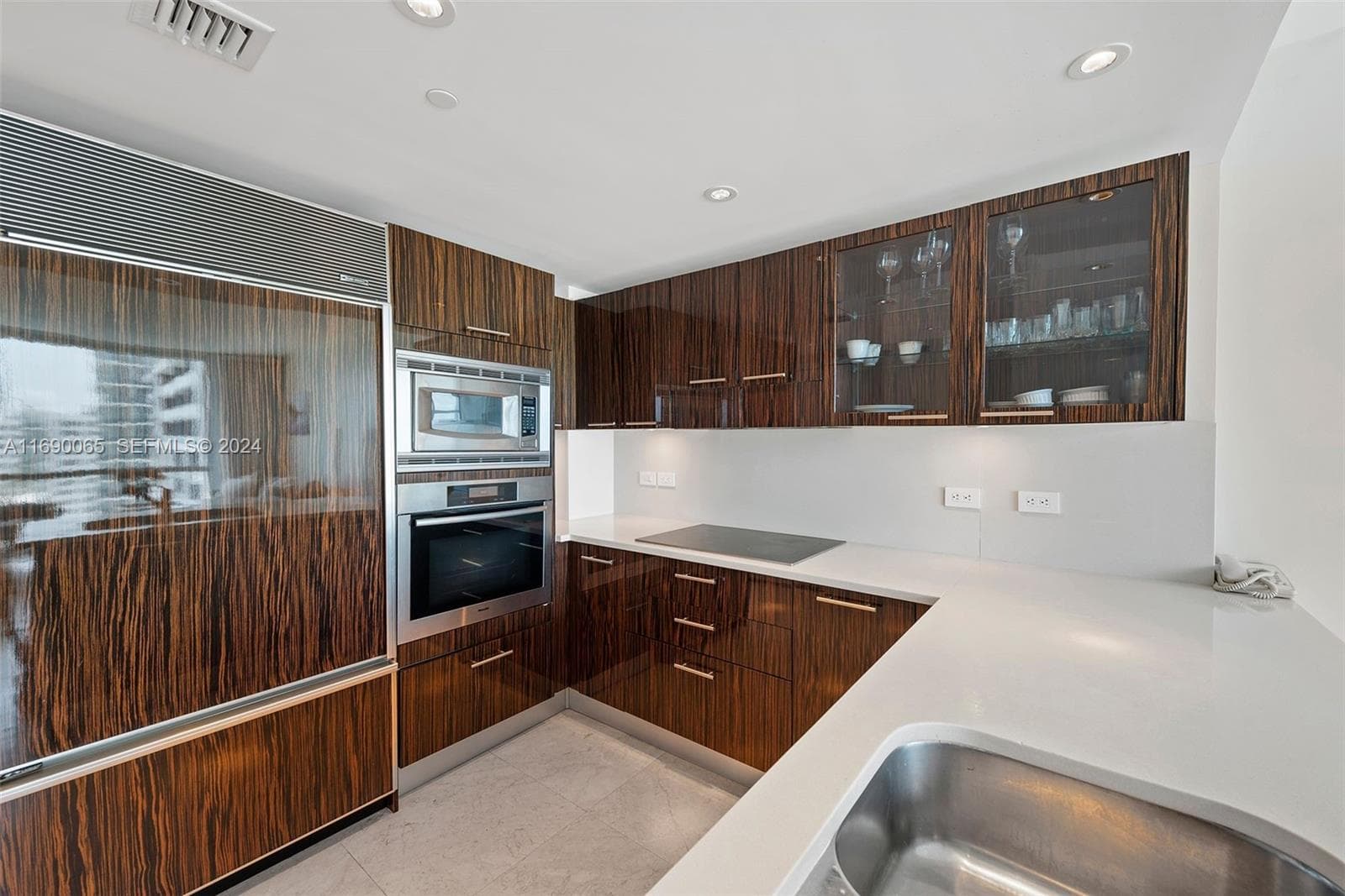 6801 Collins Ave 1203 photo 11