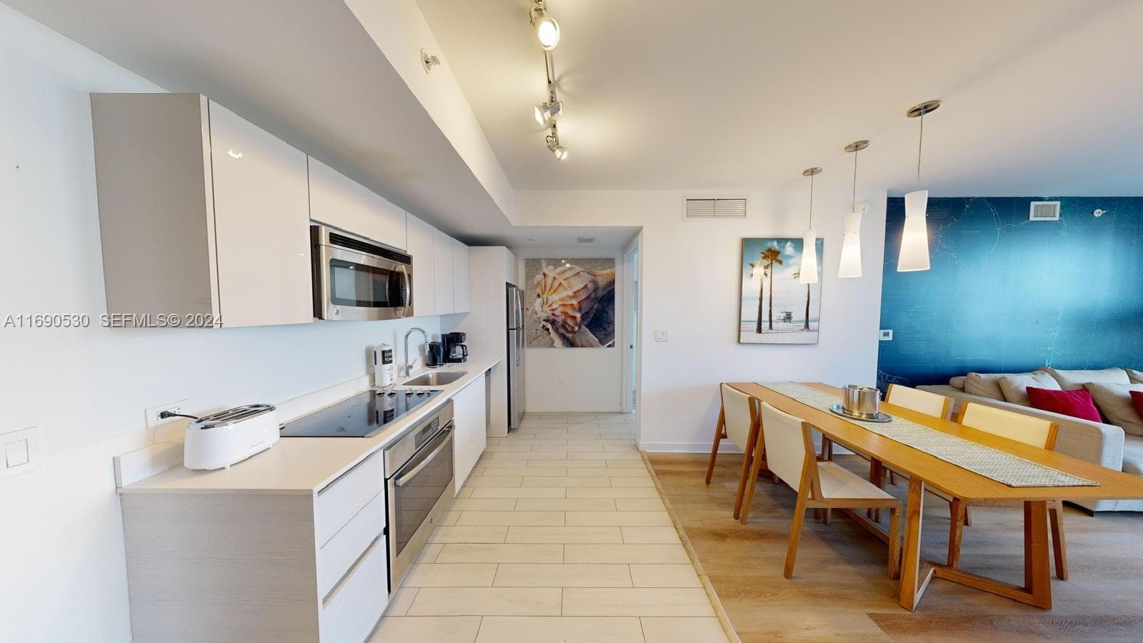 2602 E Hallandale Beach Blvd R610 photo 4
