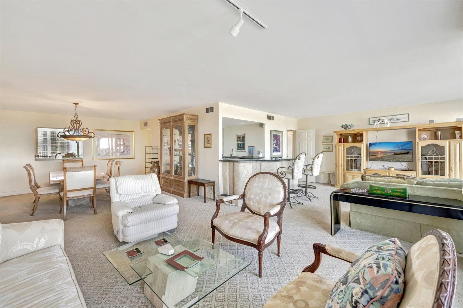 521 N Riverside Drive 1207 photo 14