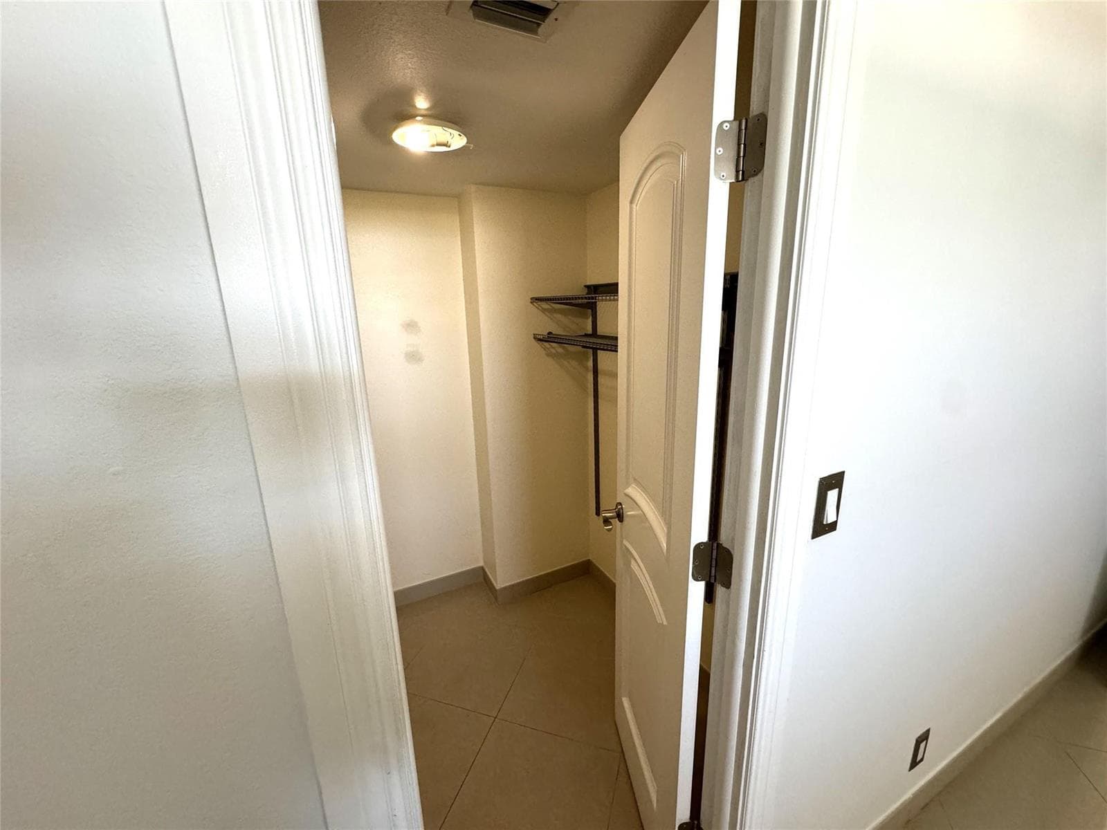 4800 Bayview Drive 406 photo 13