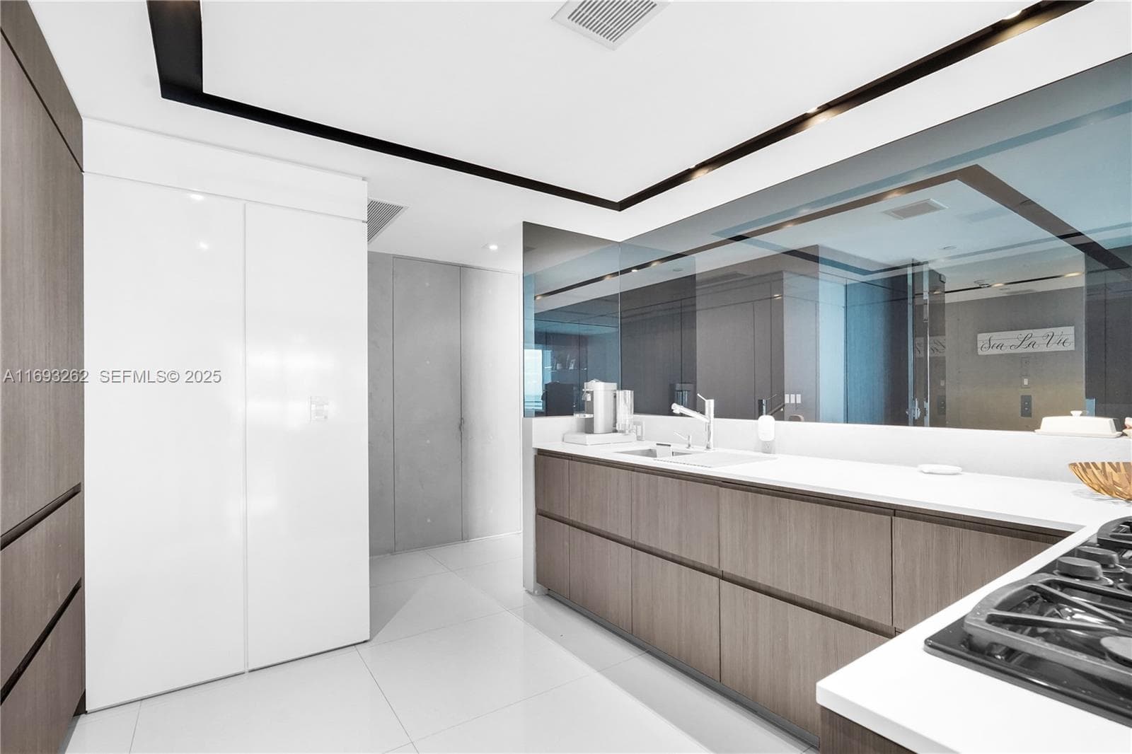 3535 S Ocean Drive 2104 photo 25