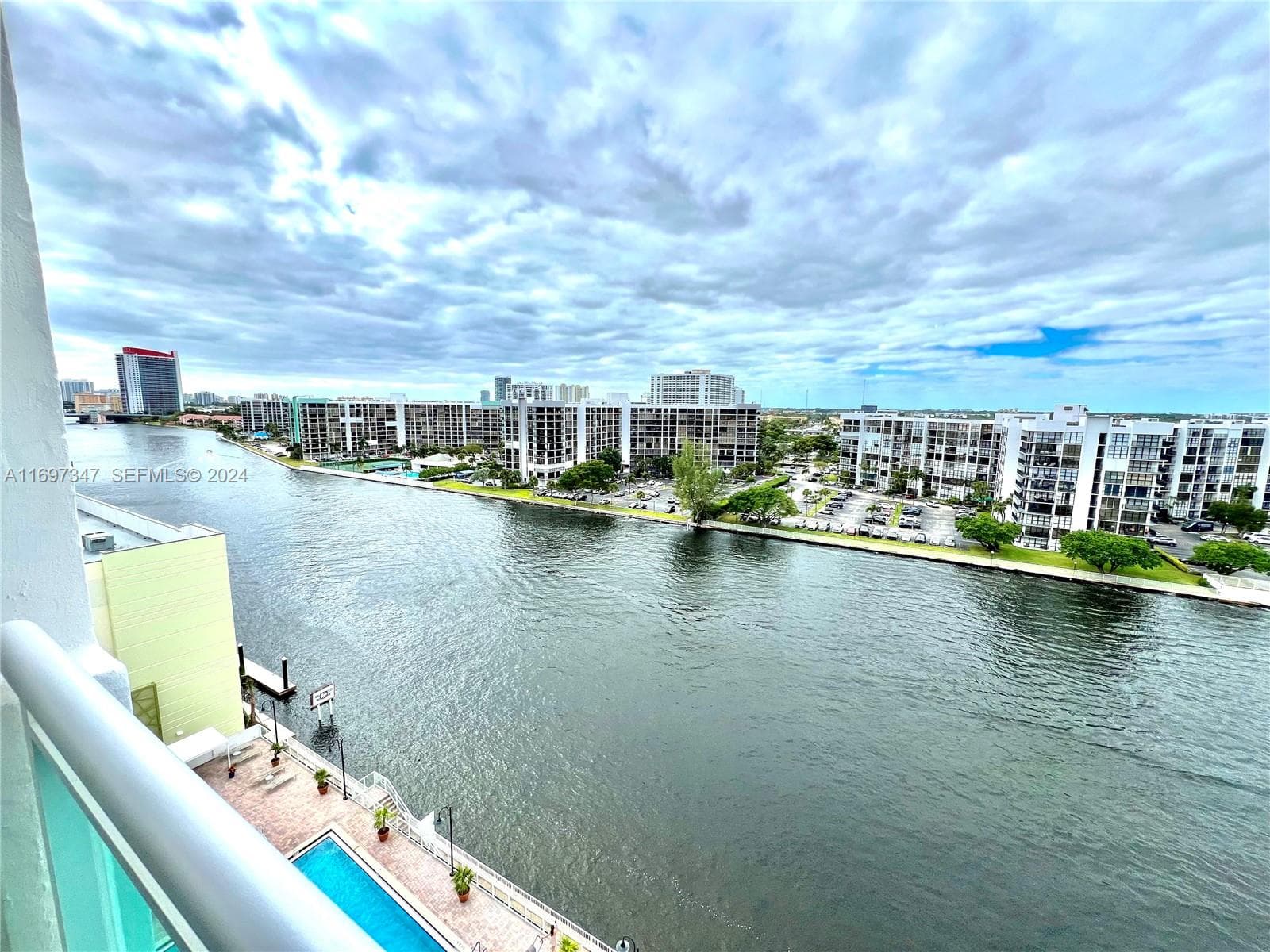 3000 S Ocean Dr 1012 photo 9