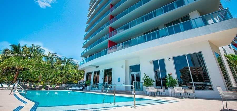 2602 E Hallandale Beach Blvd R508 photo 10