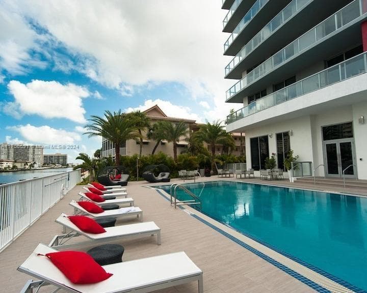 2602 E Hallandale Beach Blvd R508 photo 11