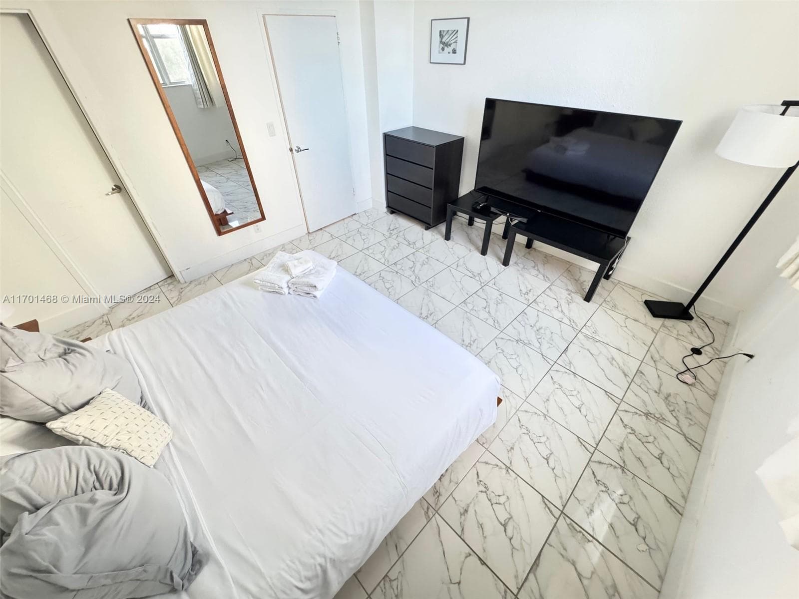 3901 S Ocean Dr 3Y photo 8