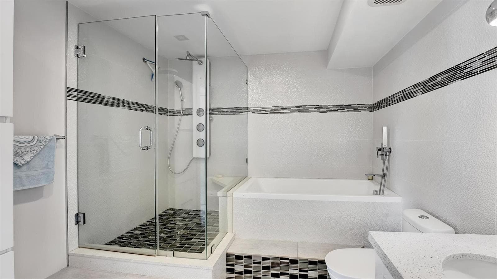 3546 S Ocean Boulevard 418 photo 16