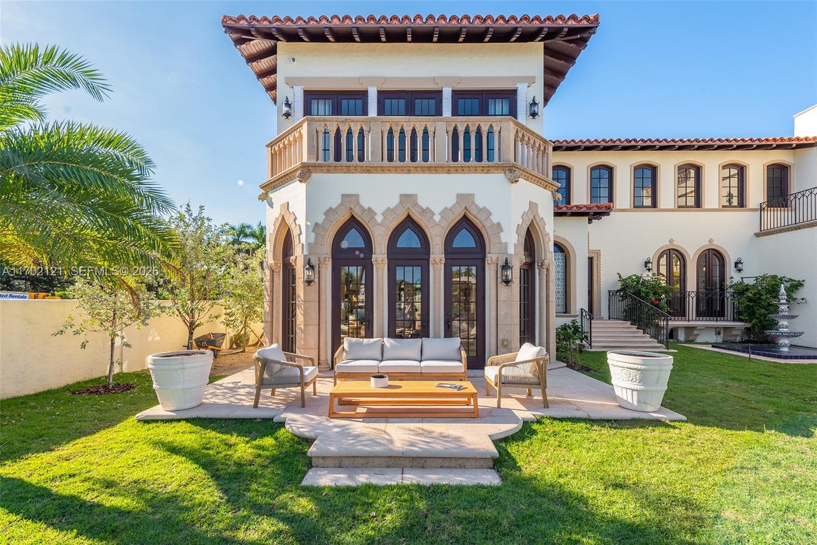 49 Palm Ave photo 14