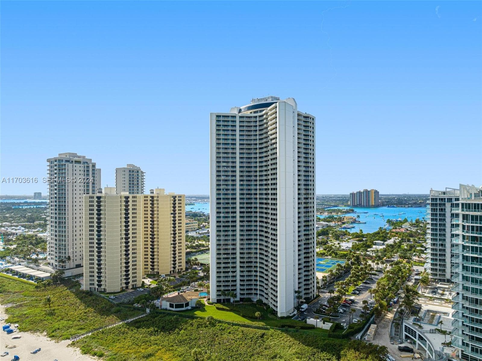 3000 N Ocean Dr 24H photo 17