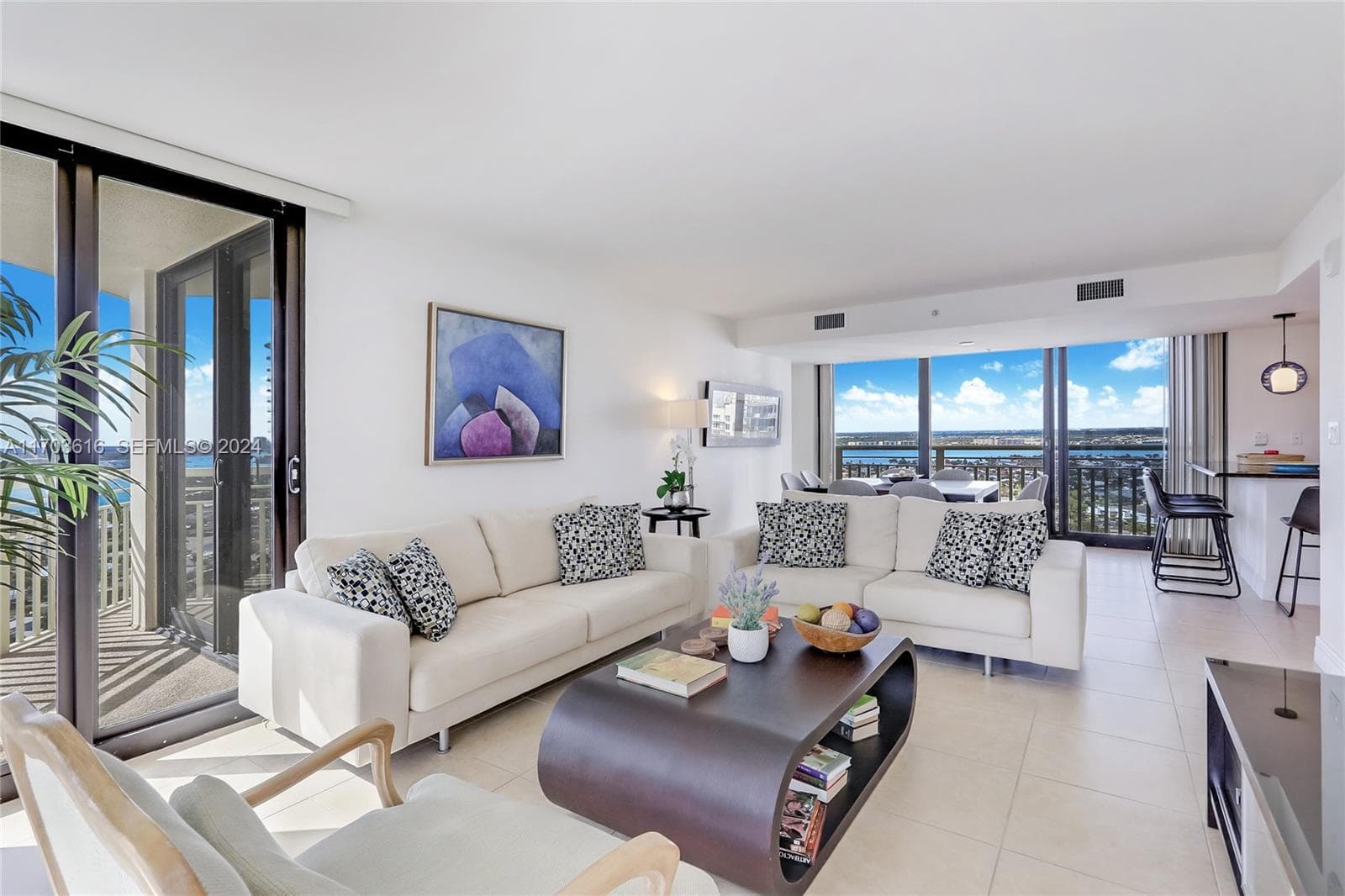 3000 N Ocean Dr 24H photo 1