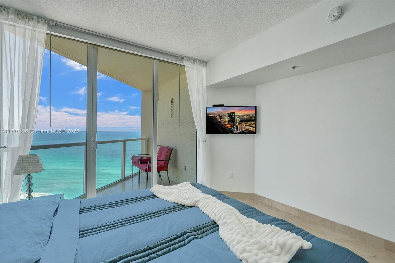 16699 Collins Ave 2405 photo 19