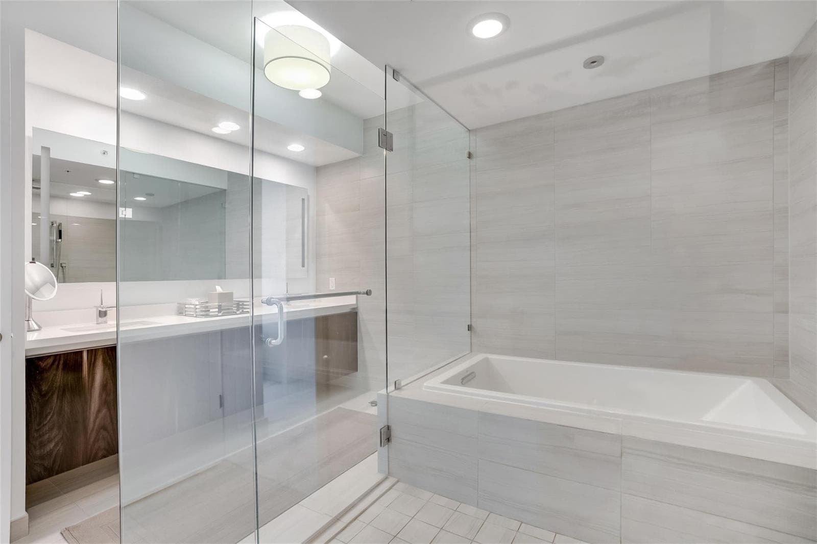 1180 N Federal Highway 1203 photo 12