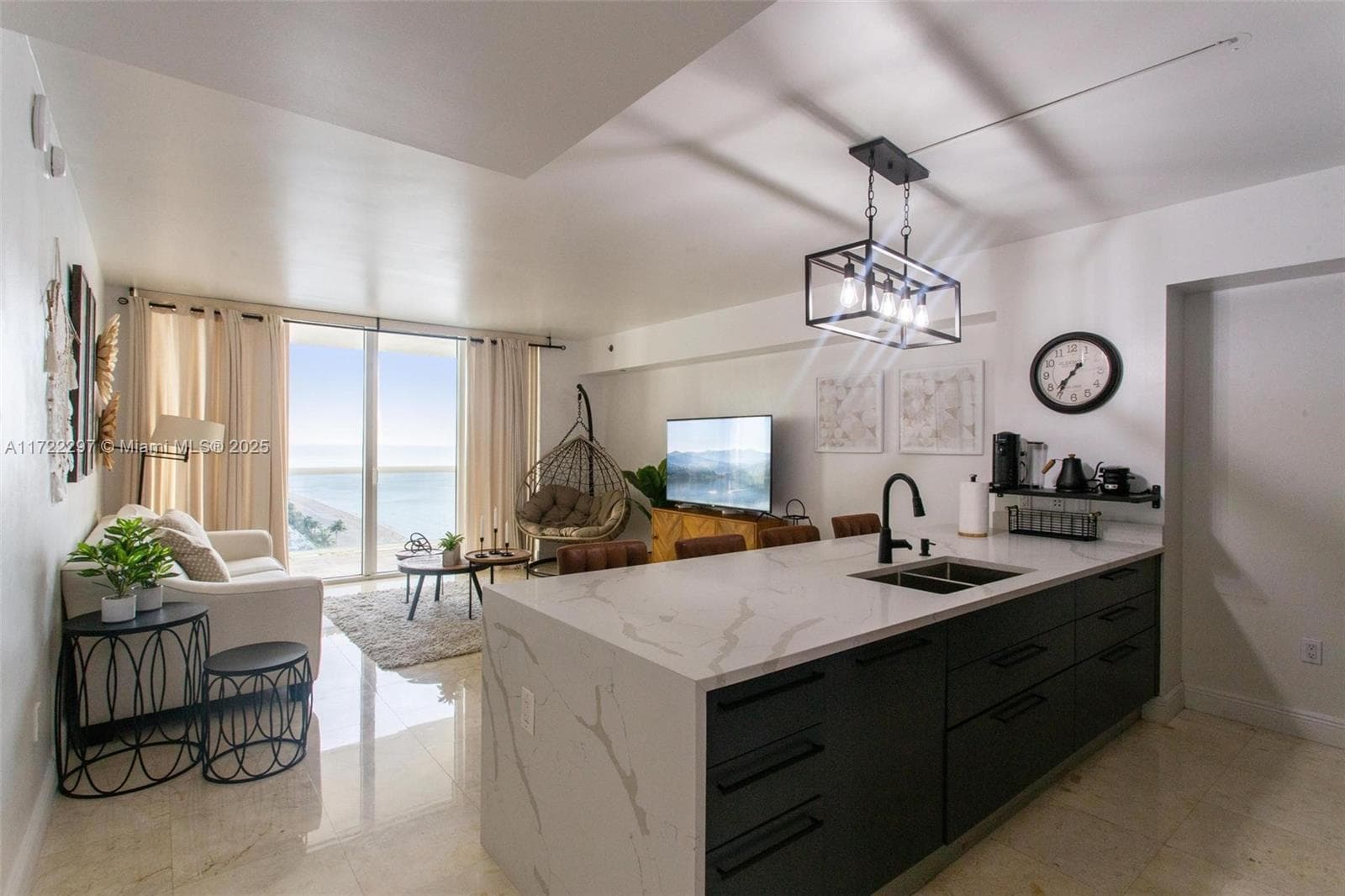 1830 S Ocean Dr 1712 photo 1