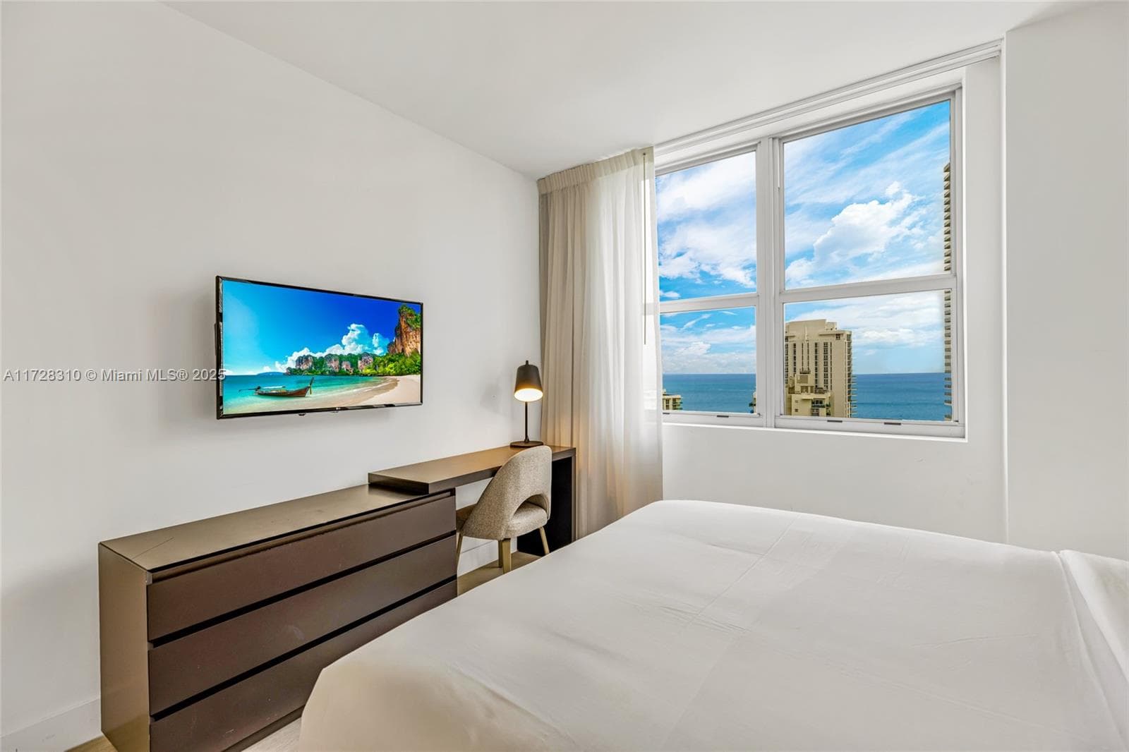 4010 S Ocean Dr R1601 photo 22