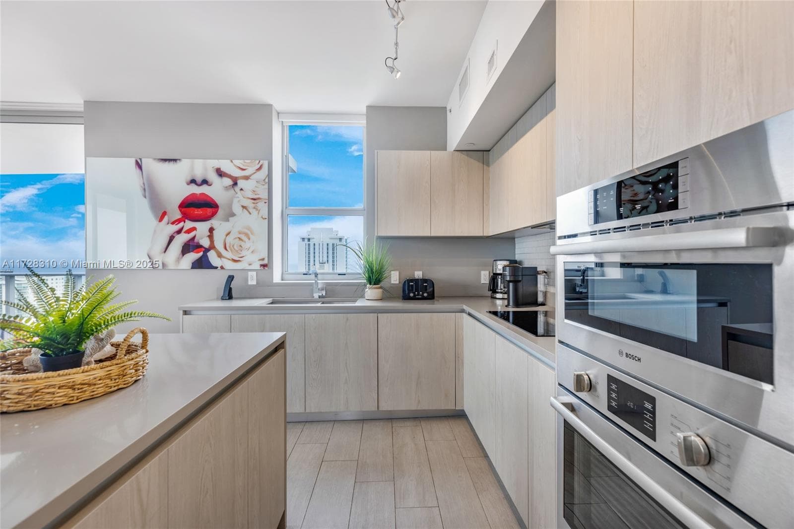 4010 S Ocean Dr R1601 photo 9
