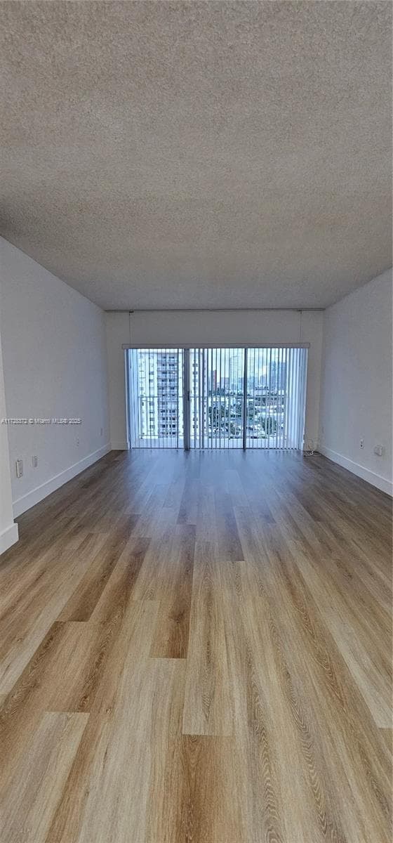 500 Bayview Dr 1117 photo 7