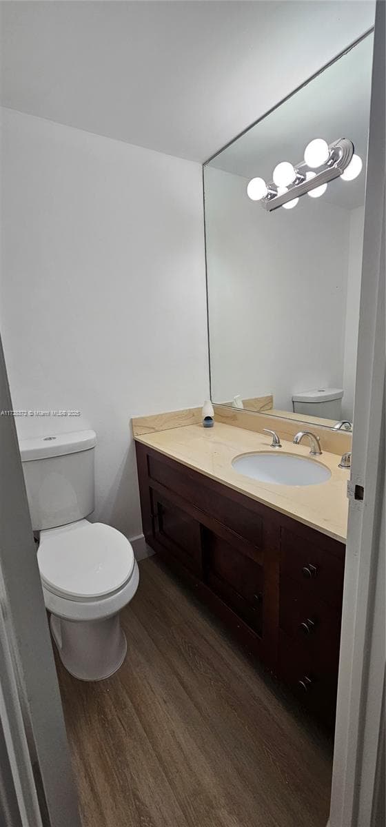 500 Bayview Dr 1117 photo 10