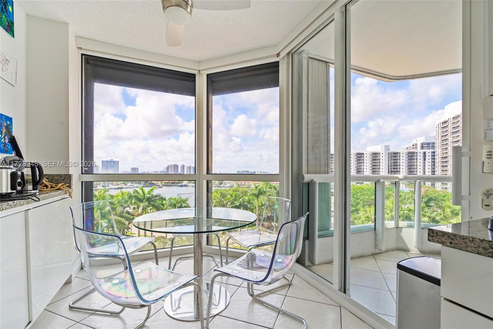 21205 Yacht Club Dr 805 photo 11