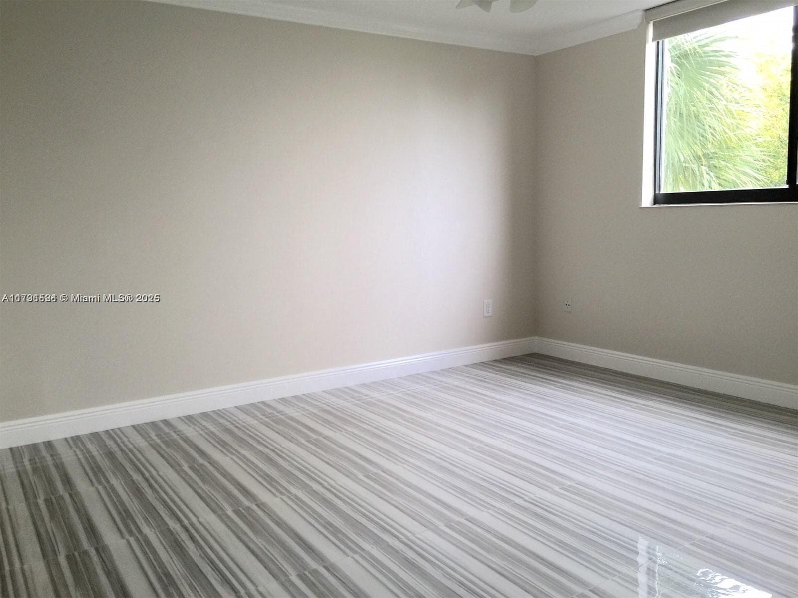 17878 N Bay Rd 201 photo 12