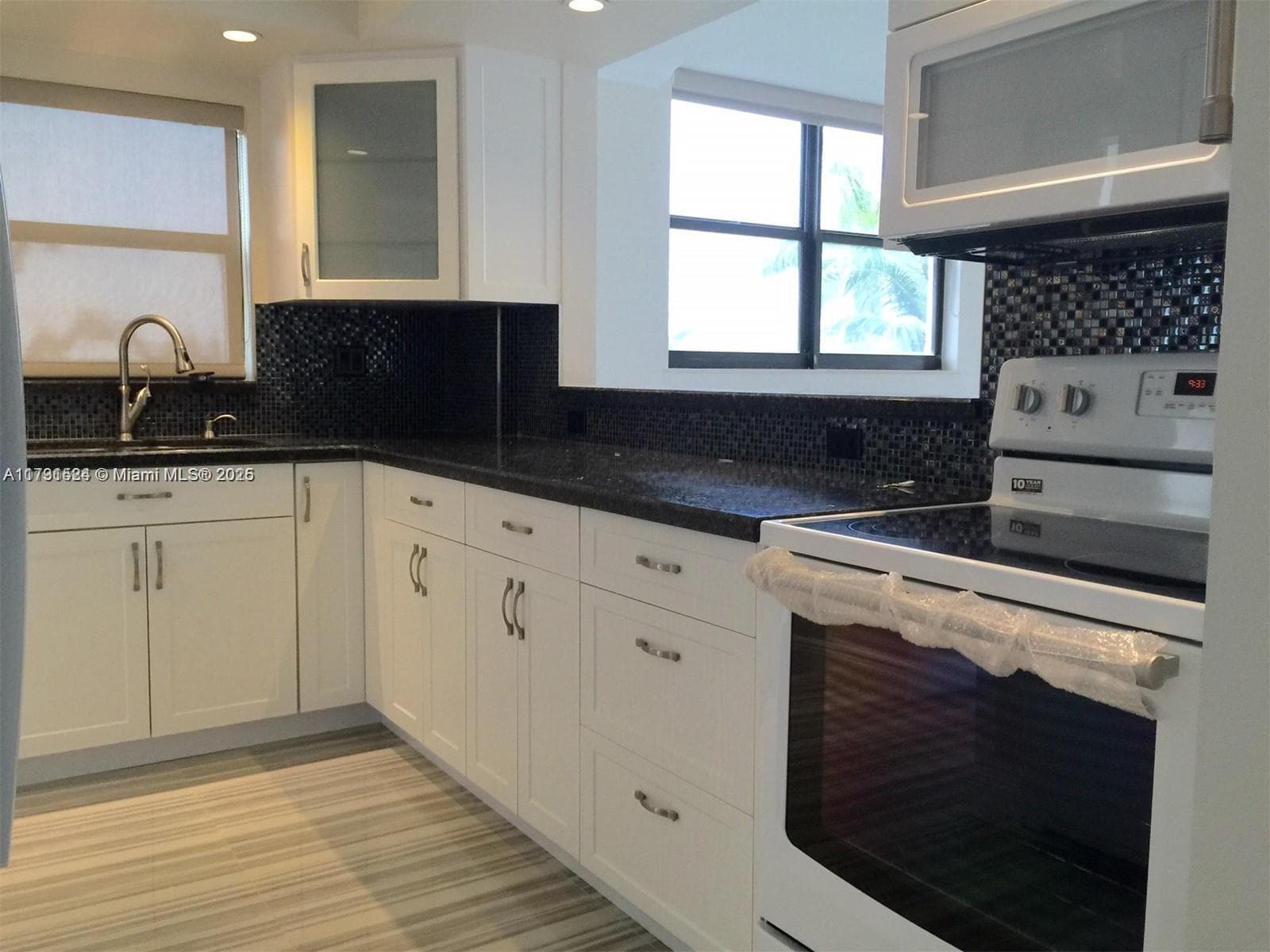 17878 N Bay Rd 201 photo 8