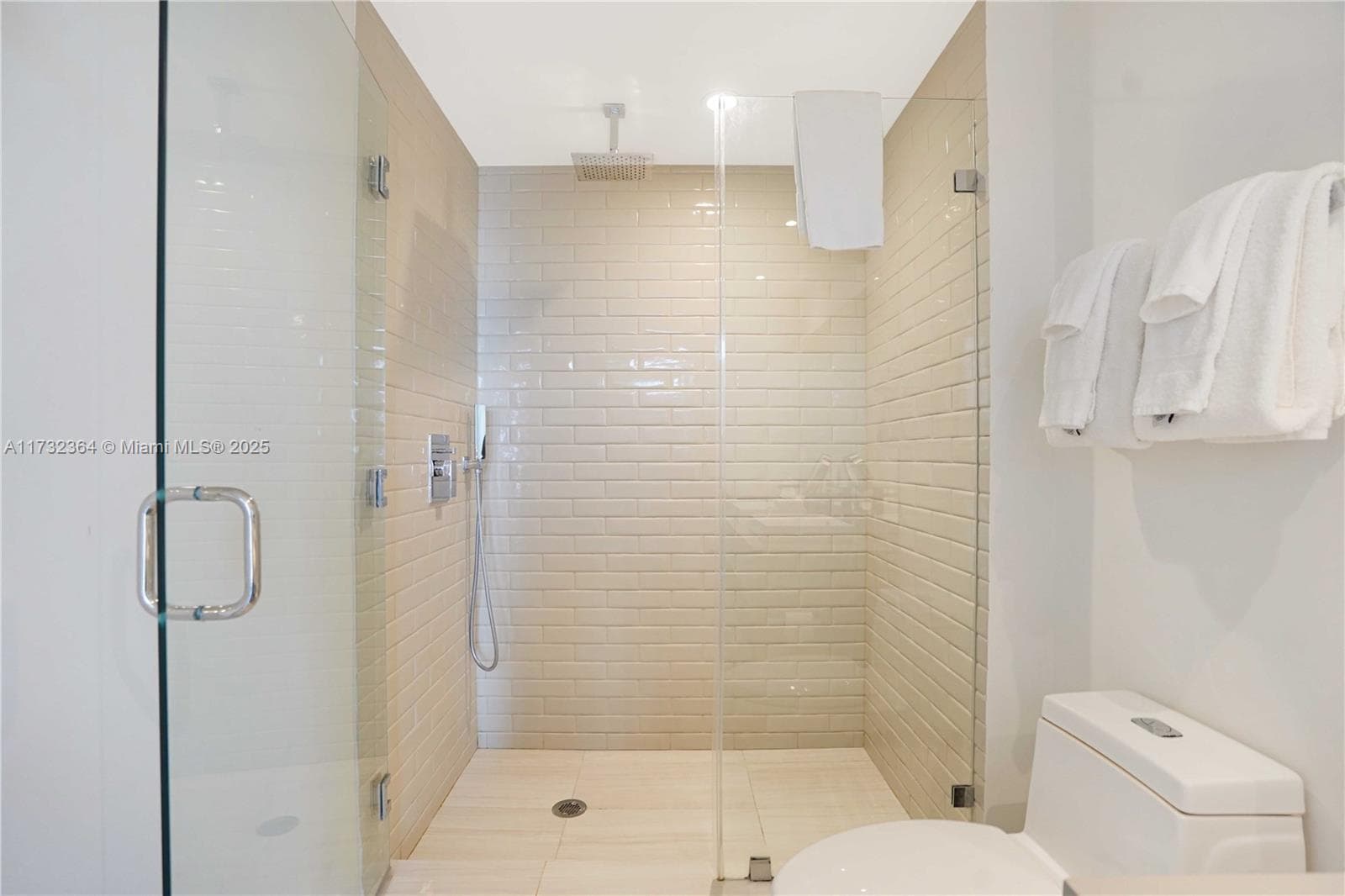 4010 S Ocean Dr R2604 photo 23
