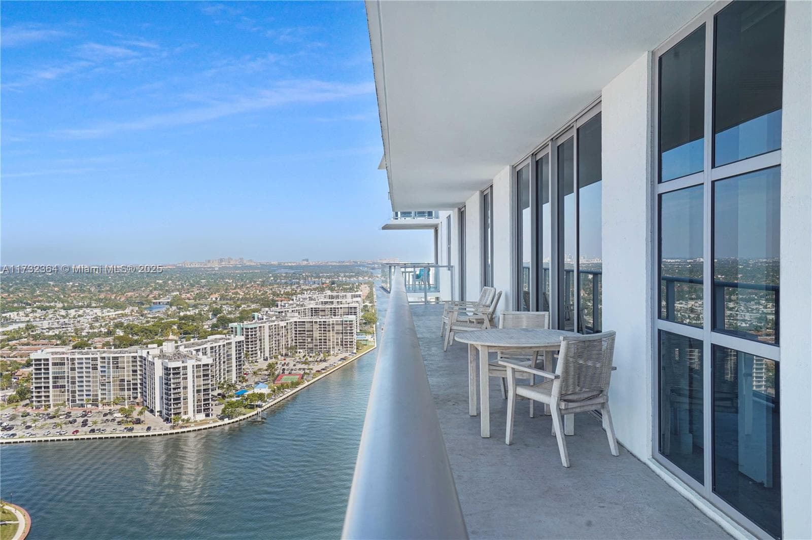 4010 S Ocean Dr R2604 photo 1